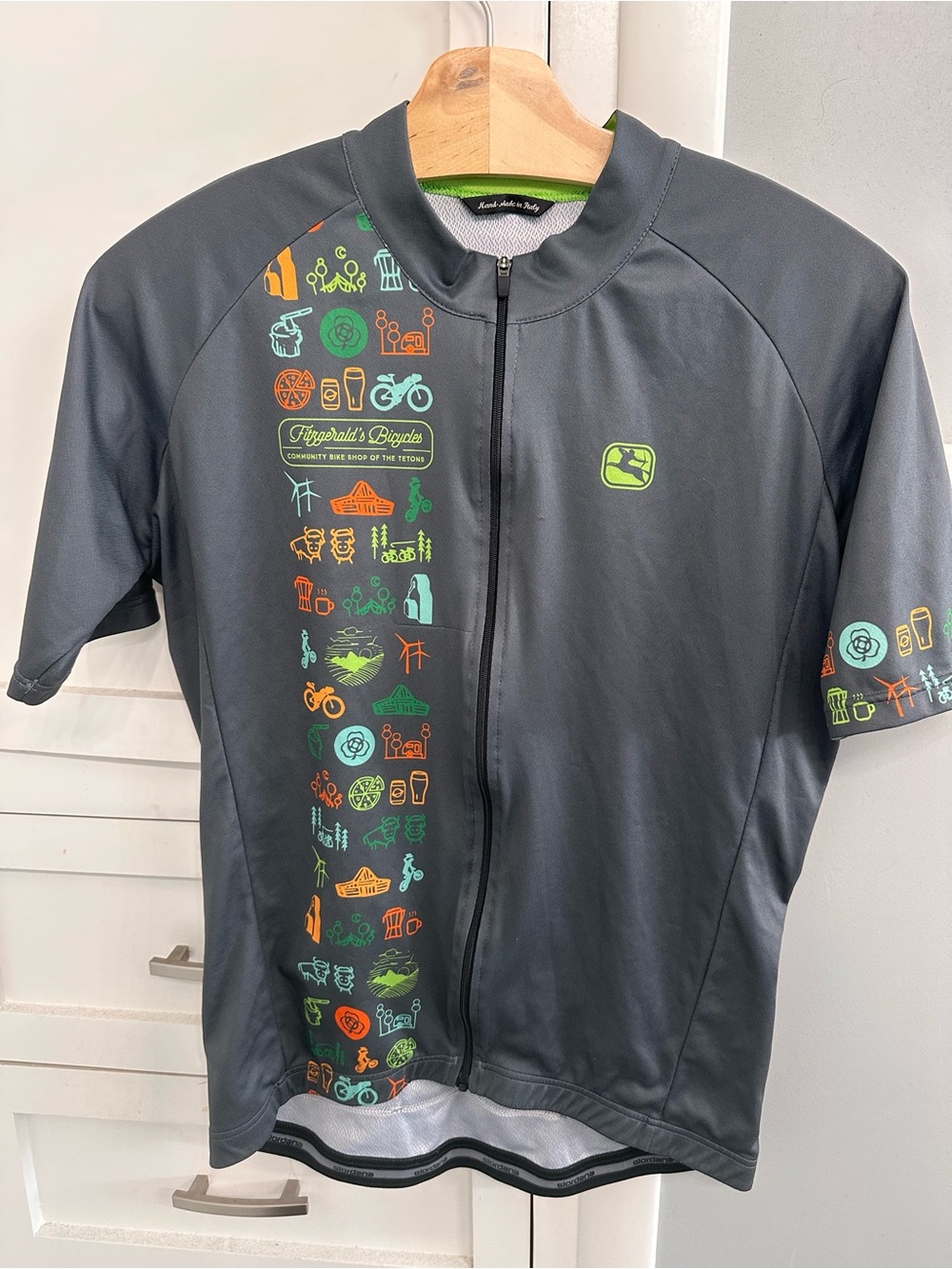 Hyper Threads Bear Mountaineers Black Racing Cycling Jersey Men's XL Full Zip